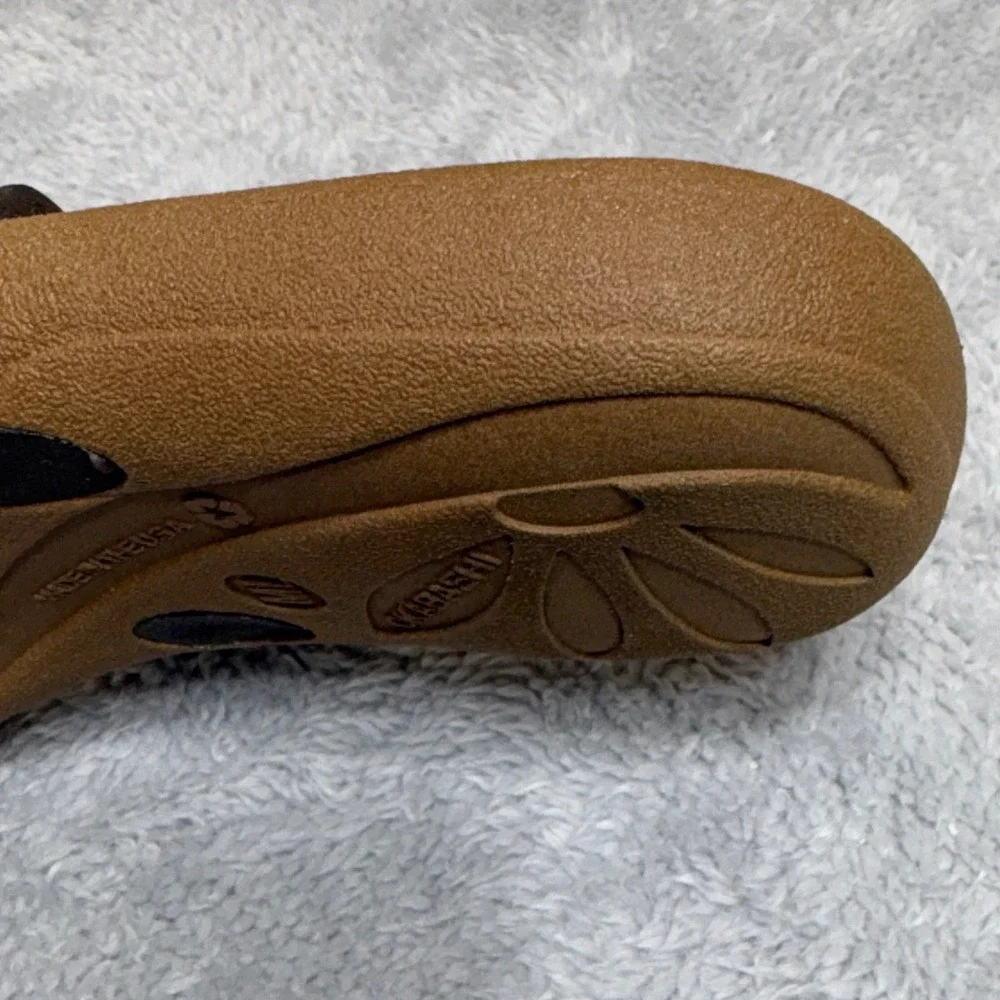 Okabashi flip flop
